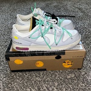Nike x Off-White Dunks Lot 4